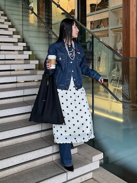 「fredy emue（フレディエミュ）の《セットアップ対応》コンパクトデニムジャケット（牛仔外套、ブルー系）」を使った、スダサチカさん（レディース・155cm）の冬コーディネート