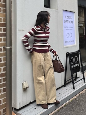 「アイテム（チノパンツ）」を使った、スダサチカさん（レディース・155cm）の秋コーディネート