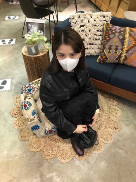 「CHARLES & KEITH（チャールズ & キース）のアイテム（シューズ、ブラウン系）」を使った、bulezeroさん（レディース・160cm）の春コーディネート