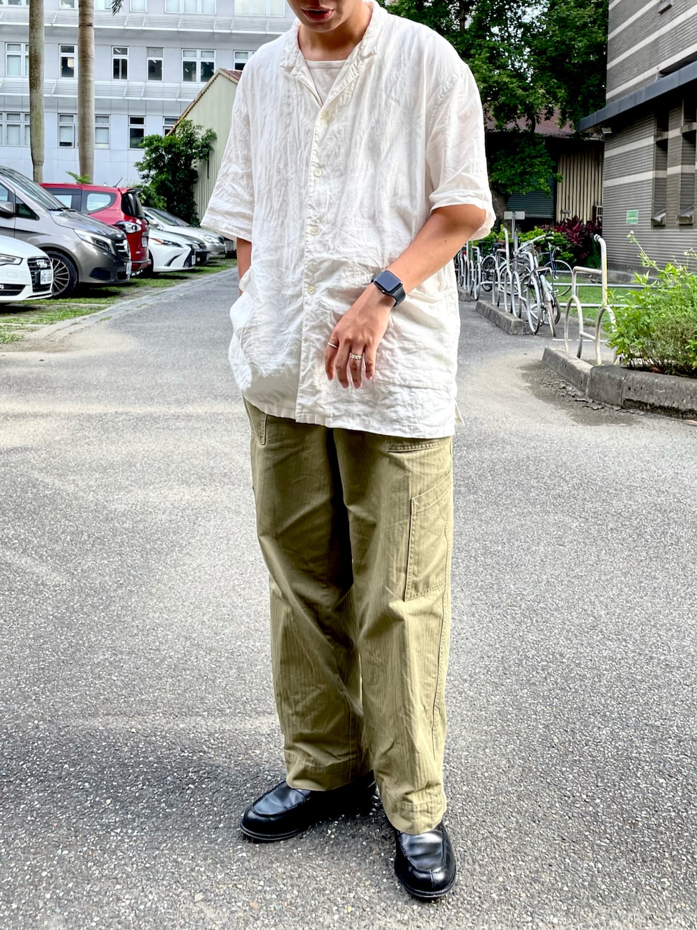 「ootd、夏コーデ、今日のコーデ、休日スタイル、シンプルコーデ、sumari」｜「confectのCONFECT リネン半袖 カバーシャツ（シャツ/ブラウス、ホワイト系）」を使った、Kさん（メンズ・174cm）の夏コーディネートの1枚目の写真