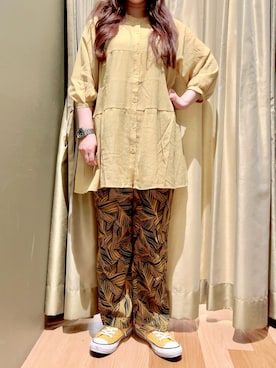 「アイテム（その他トップス、イエロー系）」を使った、Nishiさん（レディース・159cm）の春コーディネート