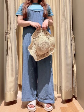 「Green　Parks（グリーンパークス）のアイテム（オールインワン・サロペット）」を使った、Nishiさん（レディース・159cm）の夏コーディネート