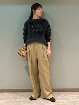 「アイテム（ブローチ/コサージュ）」を使った、福西さん（レディース・160cm）の冬コーディネート