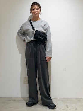 「アイテム（ボディバッグ/ウエストポーチ）」を使った、福西さん（レディース・160cm）の秋コーディネート