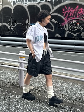 「ナイキスニーカー」｜Nike Yokohama Vivreさん（レディース・156cm）の秋コーディネート