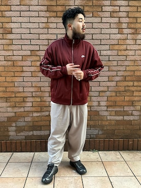 「ニット/セーター」｜Nike Yokohama Vivreさん（メンズ・178cm）の秋コーディネート