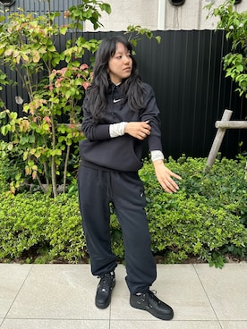 「NIKE（ナイキ）のアイテム（スウェットパンツ）」を使った、Nike Yokohama Vivreさん（レディース・158cm）の秋コーディネート