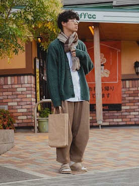 「チェックマフラー」｜「アイテム（その他）」を使った、三木 克海さん（メンズ・175cm）の冬コーディネート
