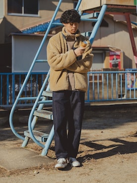 「URBAN RESEARCH Sonny Label（アーバンリサーチサニーレーベル）のアイテム（トップス）」を使った、三木 克海さん（メンズ・175cm）の冬コーディネート