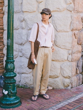 「SETTO（セット）のアイテム（パンツ）」を使った、三木 克海さん（メンズ・175cm）の夏コーディネート