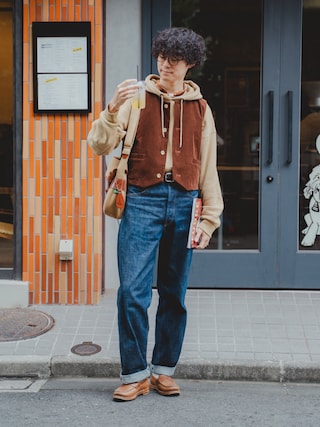 「REGAL Shoe & Co.(リーガル シューアンドカンパニー)のリーガルシューアンドカンパニー メンズ/927SQ07/ローファー(ローファー)」を使った、三木 克海さん(メンズ・175cm)の秋コーディネート