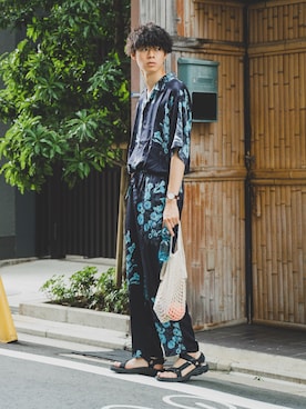 「シルク」｜「アイテム（その他）」を使った、三木 克海さん（メンズ・175cm）の夏コーディネート