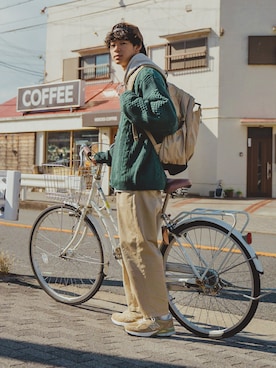 「RUUBON（ルーボン）のアイテム（パーカー）」を使った、三木 克海さん（メンズ・175cm）の秋コーディネート