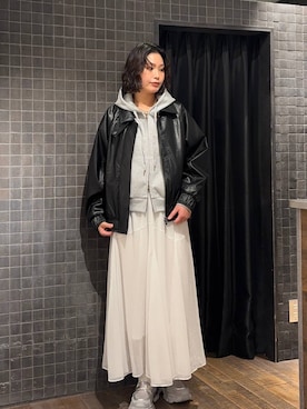 「JEANASIS（ジーナシス）の【抗菌防臭テープ付き】キリカエボリュームローファー/573242（ローファー、シルバー系）」を使った、まるさん（JEANASIS）さん（レディース・171cm）の春コーディネート