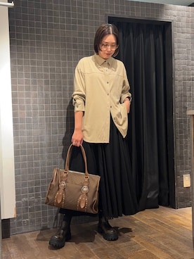 「ロングスカート」｜「アイテム（シャツ/ブラウス）」を使った、まるさん（JEANASIS）さん（レディース・171cm・30代）の秋コーディネート