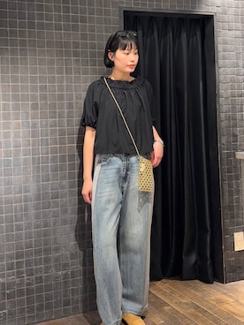 「JEANASIS（ジーナシス）のビーズスマホケースショルダー/633110（スマホグッズ、ゴールド系）」を使った、まるさん（JEANASIS）さん（レディース・171cm）の春コーディネート