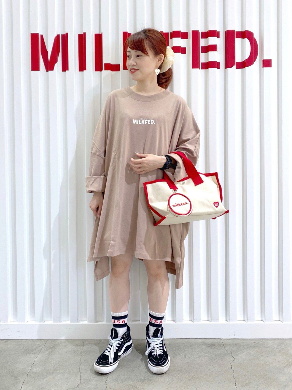 「秋のコーデ、大人かわいい、オーバーサイズ、ootd、ゆるコーデ、いいね、save、フォローお願いします🤑、MILKFED.、ミルクフェド、低身長、秋服準備はじめました、オトナ女子、低身長コーデ」｜「VANSのVANS ヴァンズ SK8-HI PRO スケートハイ プロ VN000VHGY28 BLACK/WHITE（スニーカー、ブラック系）」を使った、よねちゃんさん（レディース・148cm）の秋コーディネートの1枚目の写真