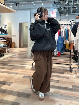 「アイテム（カーゴパンツ）」を使った、きくさん（レディース・155cm）の秋コーディネート