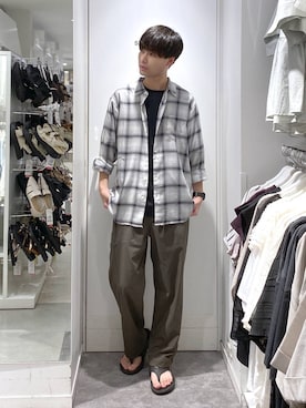 「人気アイテムをチェック！」｜onkitiさん（メンズ・170cm）の秋コーディネート