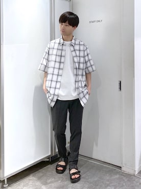 「GLOBAL WORK（グローバルワーク）のアイテム（シューズ）」を使った、onkitiさん（メンズ・170cm）の夏コーディネート