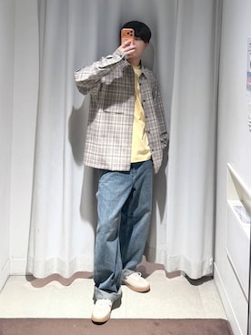 「GLOBAL WORK（グローバルワーク）のエアかるレースアップスニーカー/1032156（スニーカー、ベージュ系）」を使った、onkitiさん（メンズ）の秋コーディネート