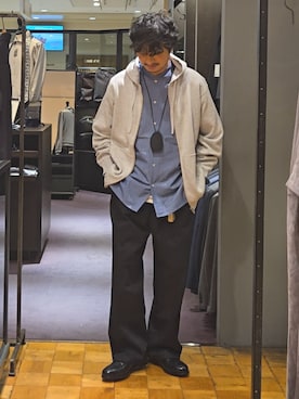 「アイテム（チノパンツ）」を使った、だいちさん（メンズ・175cm）の秋コーディネート