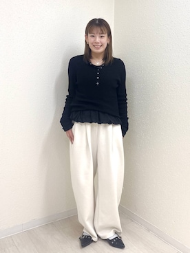 「LOWRYS FARM（ローリーズファーム）のカットイージーコクーンパンツ　292362（スウェットパンツ、ベージュ系）」を使った、のん  さん（レディース・154cm）の春コーディネート