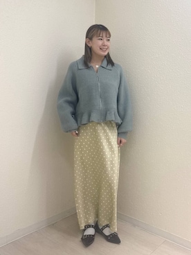 「LOWRYS FARM（ローリーズファーム）のストレッチサテンスカート　 290120（スカート、ベージュ系）」を使った、のん  さん（レディース・154cm）の春コーディネート