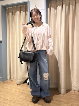 「LOWRYS FARM（ローリーズファーム）の【500mlペットボトル収納可】フラップショルダーＢＡＧ 1046881（ショルダーバッグ、ブラック系）」を使った、のん  さん（レディース・154cm）の秋コーディネート