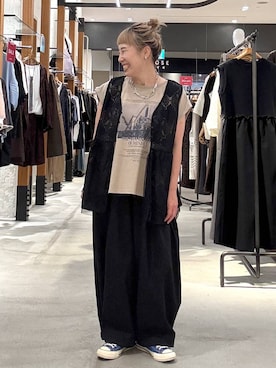 「LEPSIM（レプシィム）の【CONVERSE／コンバース】AS/AGED/AC/OX　573027（スニーカー、ブルー系）」を使った、ピーコ✌︎さん（レディース）の夏コーディネート
