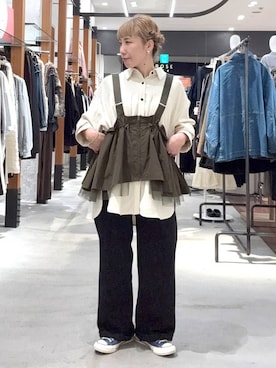 「アイテム（ベスト、グリーン系）」を使った、ピーコ✌︎さん（レディース・150cm）の秋コーディネート