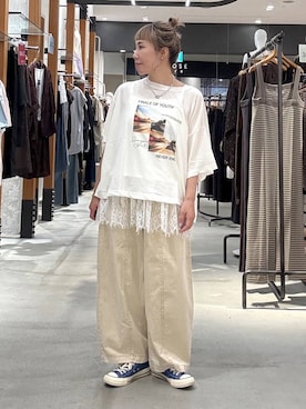 「LEPSIM（レプシィム）の【CONVERSE／コンバース】AS/AGED/AC/OX　573027（スニーカー、ブルー系）」を使った、ピーコ✌︎さん（レディース）の夏コーディネート