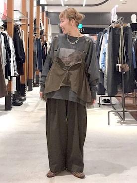 「アイテム（ベスト、グリーン系）」を使った、ピーコ✌︎さん（レディース・150cm）の秋コーディネート