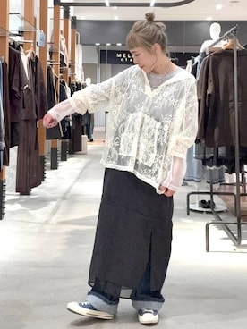 「LEPSIM（レプシィム）のアイテム（Tシャツ/カットソー）」を使った、ピーコ✌︎さん（レディース・150cm）の夏コーディネート