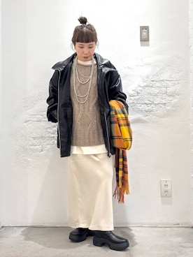 「LEPSIM（レプシィム）のストレッチサテンスカート　497324（スカート）」を使った、piiiiikopiiiiikoさん（レディース・150cm）の秋コーディネート