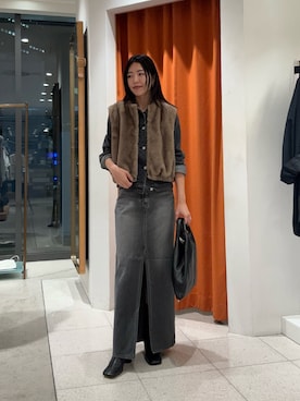 「アイテム（デニムスカート、グレー系）」を使った、gotoさん（レディース・159cm）の秋コーディネート