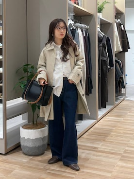 「アイテム（ステンカラーコート）」を使った、cossyさん（レディース・155cm・30代）の冬コーディネート