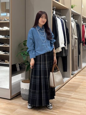「アイテム（バレエシューズ）」を使った、cossyさん（レディース・155cm・30代）の秋コーディネート