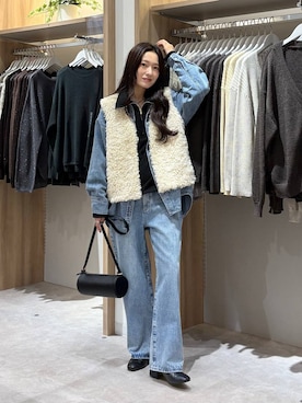 「GLOBAL WORK（グローバルワーク）のシリンダーバッグ/1049528（クラッチバッグ、ブラック系）」を使った、cossyさん（レディース）の秋コーディネート