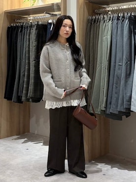 「GLOBAL WORK（グローバルワーク）のシリンダーバッグ/1049528（クラッチバッグ、ブラウン系）」を使った、cossyさん（レディース）の秋コーディネート