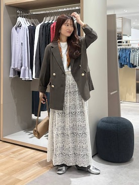 「アイテム（バンダナ/スカーフ）」を使った、cossyさん（レディース・155cm・30代）の秋コーディネート