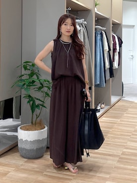 「アイテム（ブラウン系）」を使った、cossyさん（レディース・155cm）の夏コーディネート