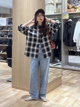 「GLOBAL WORK（グローバルワーク）のGOODデニムバギーパンツ/498388（デニムパンツ）」を使った、cossyさん（レディース・155cm・30代）の秋コーディネート