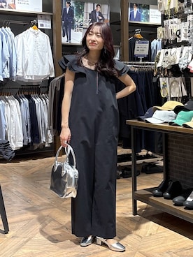 「アイテム（ボストンバッグ、グレー系）」を使った、cossyさん（レディース・155cm）の春コーディネート