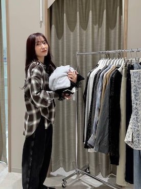 「GLOBAL WORK（グローバルワーク）のGOODデニムバギーパンツ/498388（デニムパンツ）」を使った、cossyさん（レディース・155cm）の秋コーディネート