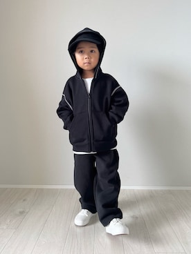 「アイテム（スウェットパンツ）」を使った、ouchan08さん（キッズ・100cm）の秋コーディネート