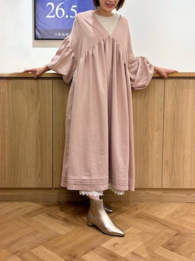 「アイテム（ワンピース、ピンク系）」を使った、Queen’ｓ卑弥呼吉祥寺店さん（レディース・160cm）の秋コーディネート