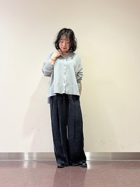 「かぐれ（カグレ）のキュプラストレートパンツ（その他パンツ、ブラック系）」を使った、**ai**さん（レディース・156cm）の春コーディネート