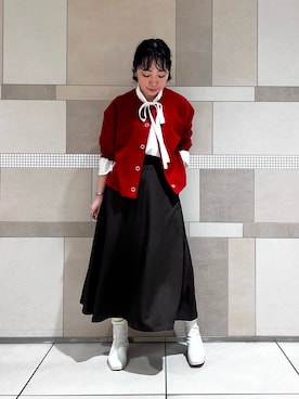 「秋のシャツ着こなし術」｜「アイテム（ニット/セーター）」を使った、**ai**さん（レディース・156cm）の秋コーディネート