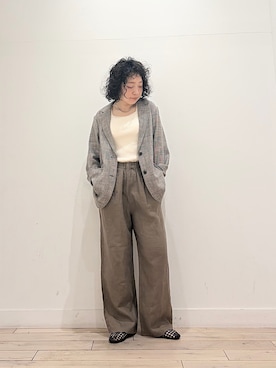「URBAN RESEARCH DOORS（アーバンリサーチドアーズ）のリネンイージーパンツ（その他パンツ、ブラウン系）」を使った、**ai**さん（レディース・156cm）の春コーディネート